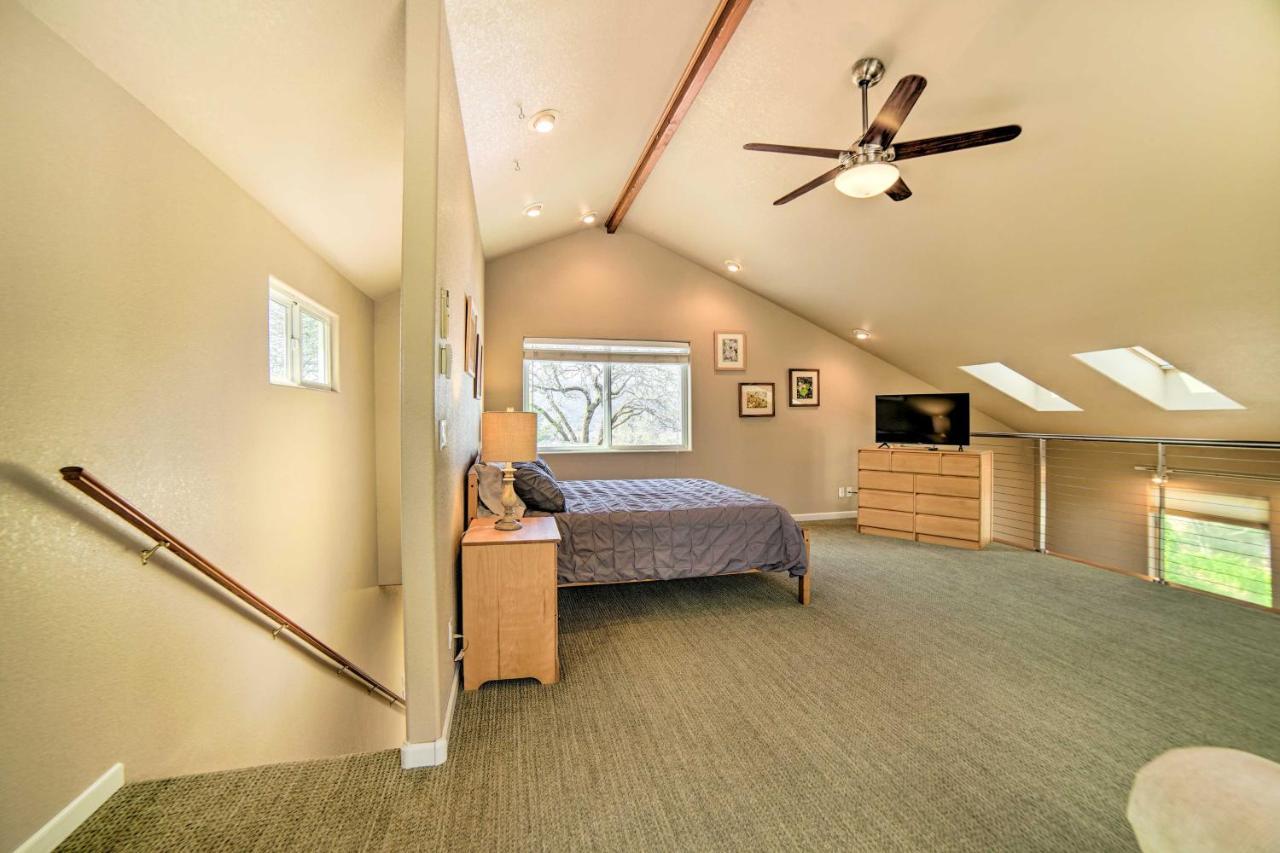 Hilltop Loft Ukiah Vacation Rental! Dış mekan fotoğraf
