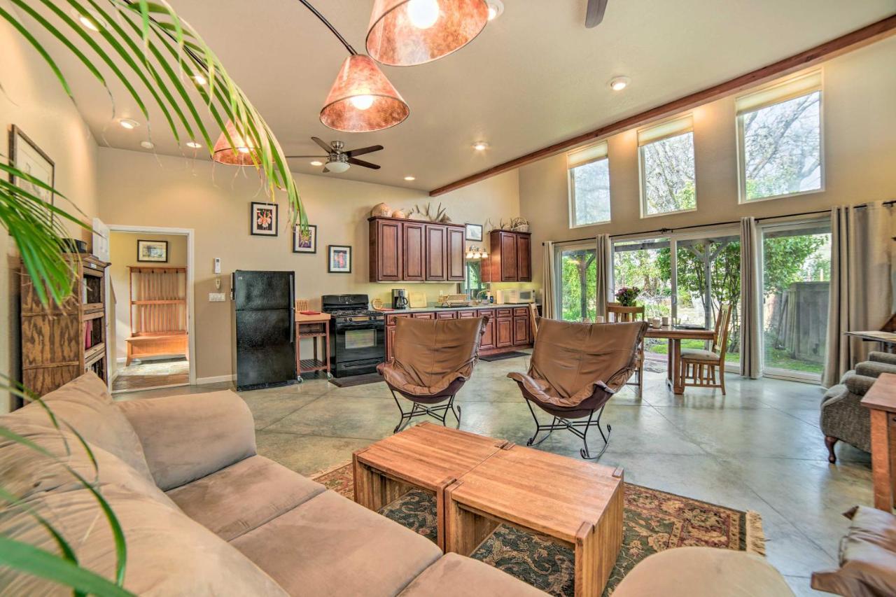 Hilltop Loft Ukiah Vacation Rental! Dış mekan fotoğraf