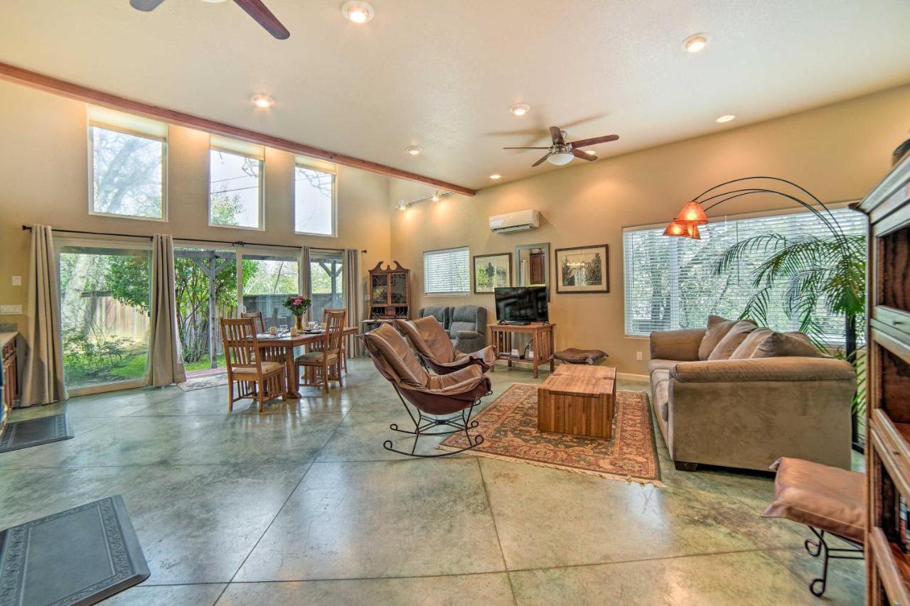 Hilltop Loft Ukiah Vacation Rental! Dış mekan fotoğraf